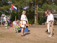      2004 